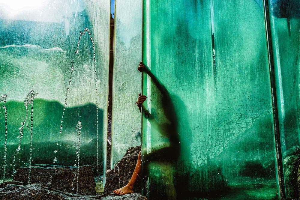 Wnętrze albumu Catch Me If You See Me - podgląd 1